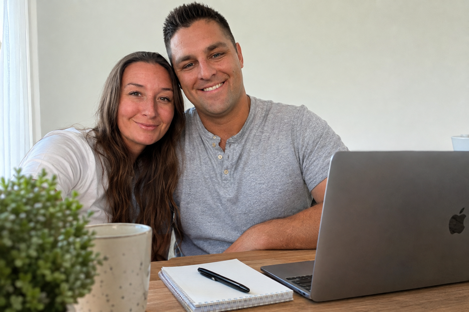 Matthew and Gabrielle, the nurse founders of Scrubs to Startup, at their desk